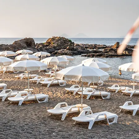 Baia Hotel 3*
